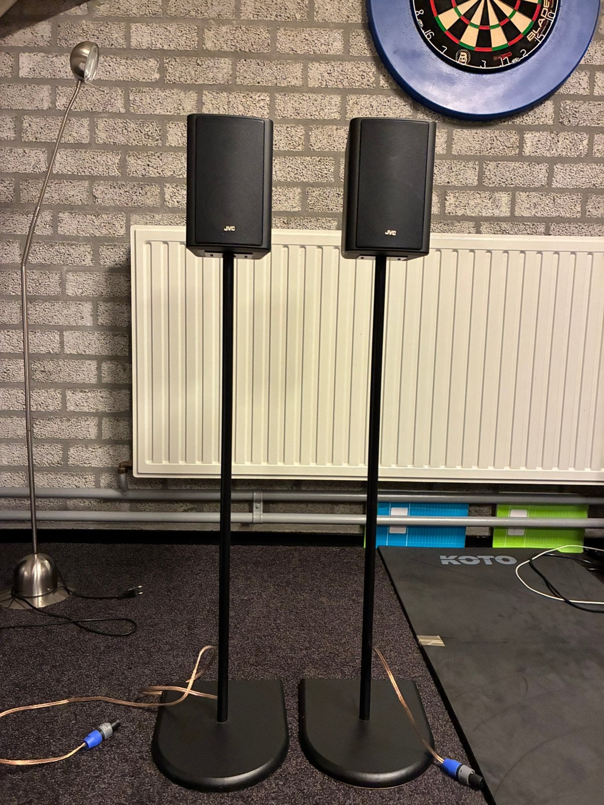 JVC Speaker system model SP-X50 op standaard, Ophalen, Inclusief standaarden, JVC, Speakerset
