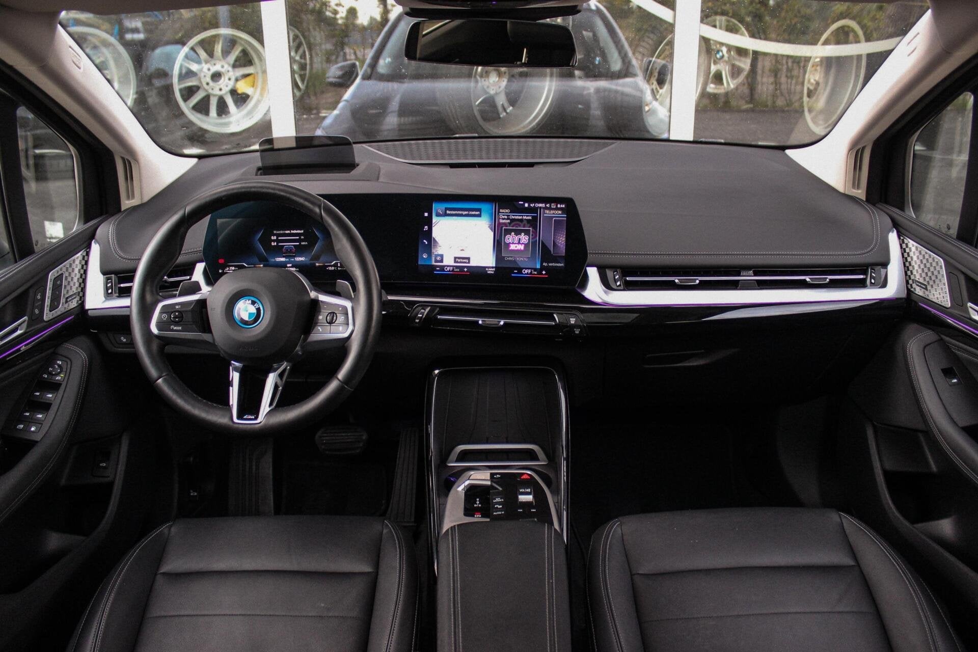 BMW 2-serie Active Tourer 230e xDrive Luxury Line | 1e eigen, Auto's, Automaat, Gebruikt, Zwart, 1820 kg