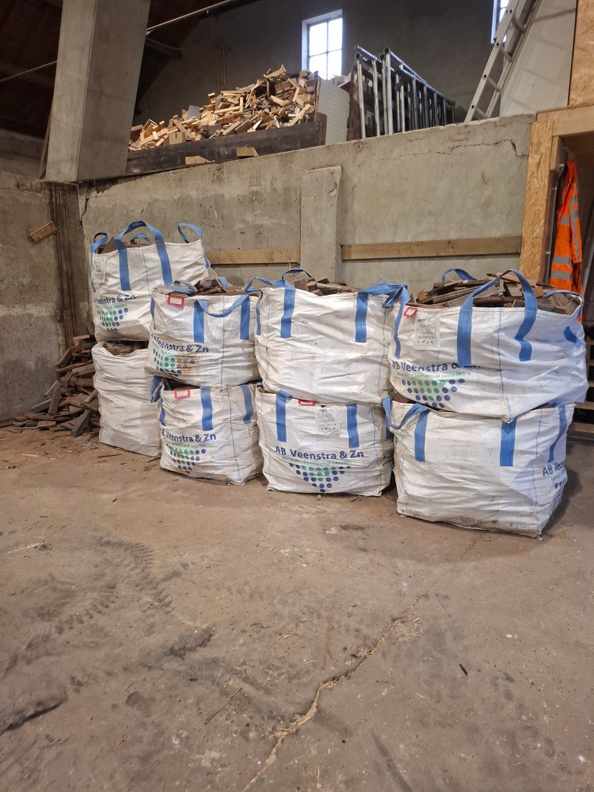 12 bigbags azobe hout, Minder dan 3 m³, Ophalen of Verzenden, Overige houtsoorten, Blokken