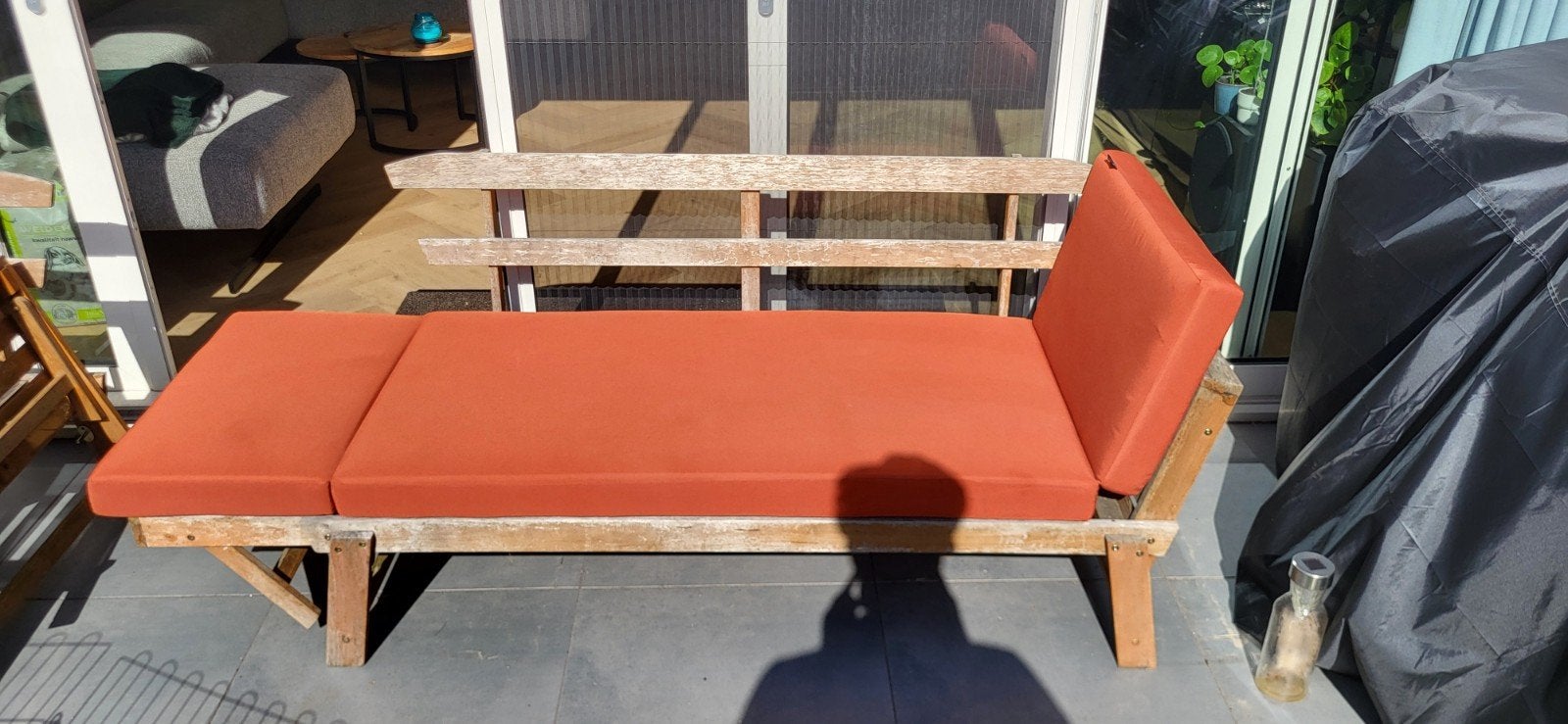 Houten tuinbank met uitklapbare leuningen en kussens, Tuin en Terras, Ophalen, Gebruikt, Hout
