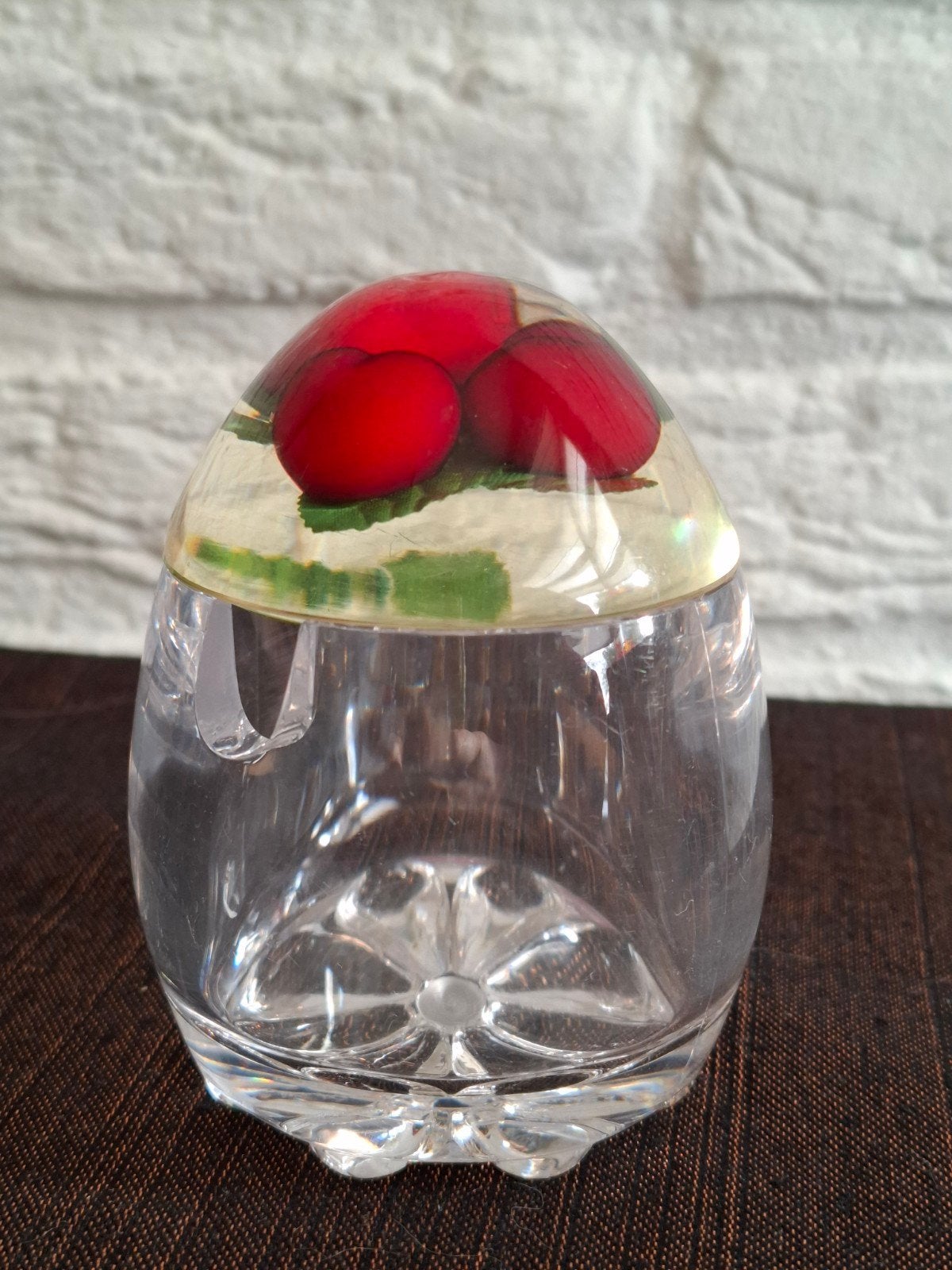 Vintage lucite jampotje. Kersen. 10x7 cm. Perspex., Ophalen of Verzenden, Gebruikt, Kunststof