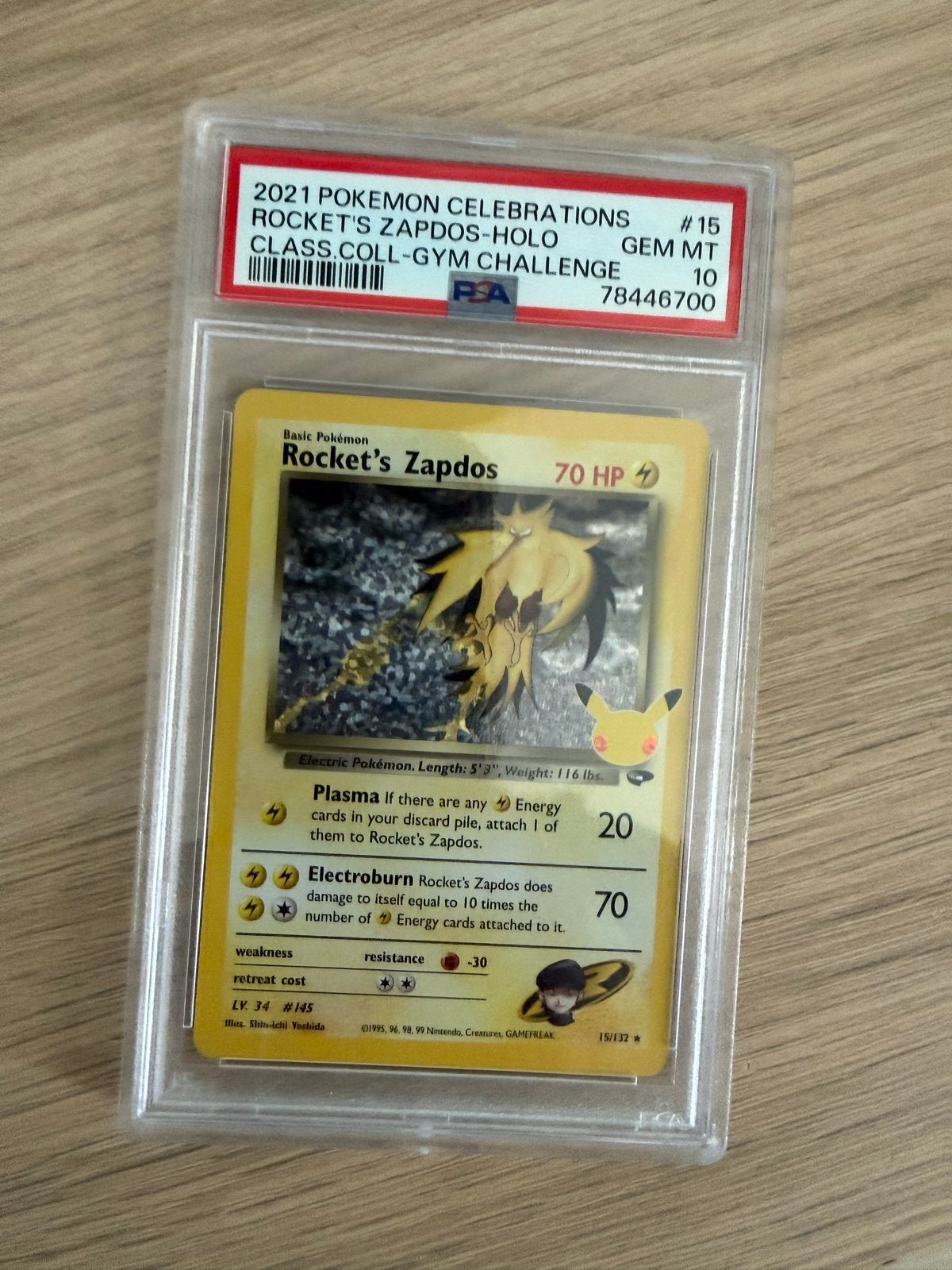 Rocket's Zapdos #15 PSA 10 Celebrations Pokémon Kaart, Ophalen of Verzenden, Zo goed als nieuw, Losse kaart, Foil
