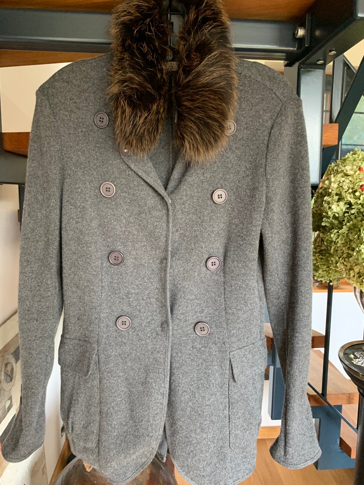 Brunello Cucinelli pure cashmere jasje met echt vossen kraag, Maat 38/40 (M), Zo goed als nieuw, Jasje, Grijs