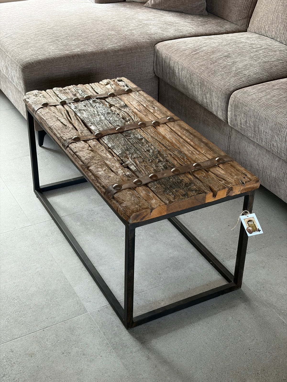 Stoere Landelijke Salontafel van Oud Hout en Metaal, 100 tot 150 cm, Nieuw, Overige houtsoorten, 50 tot 100 cm