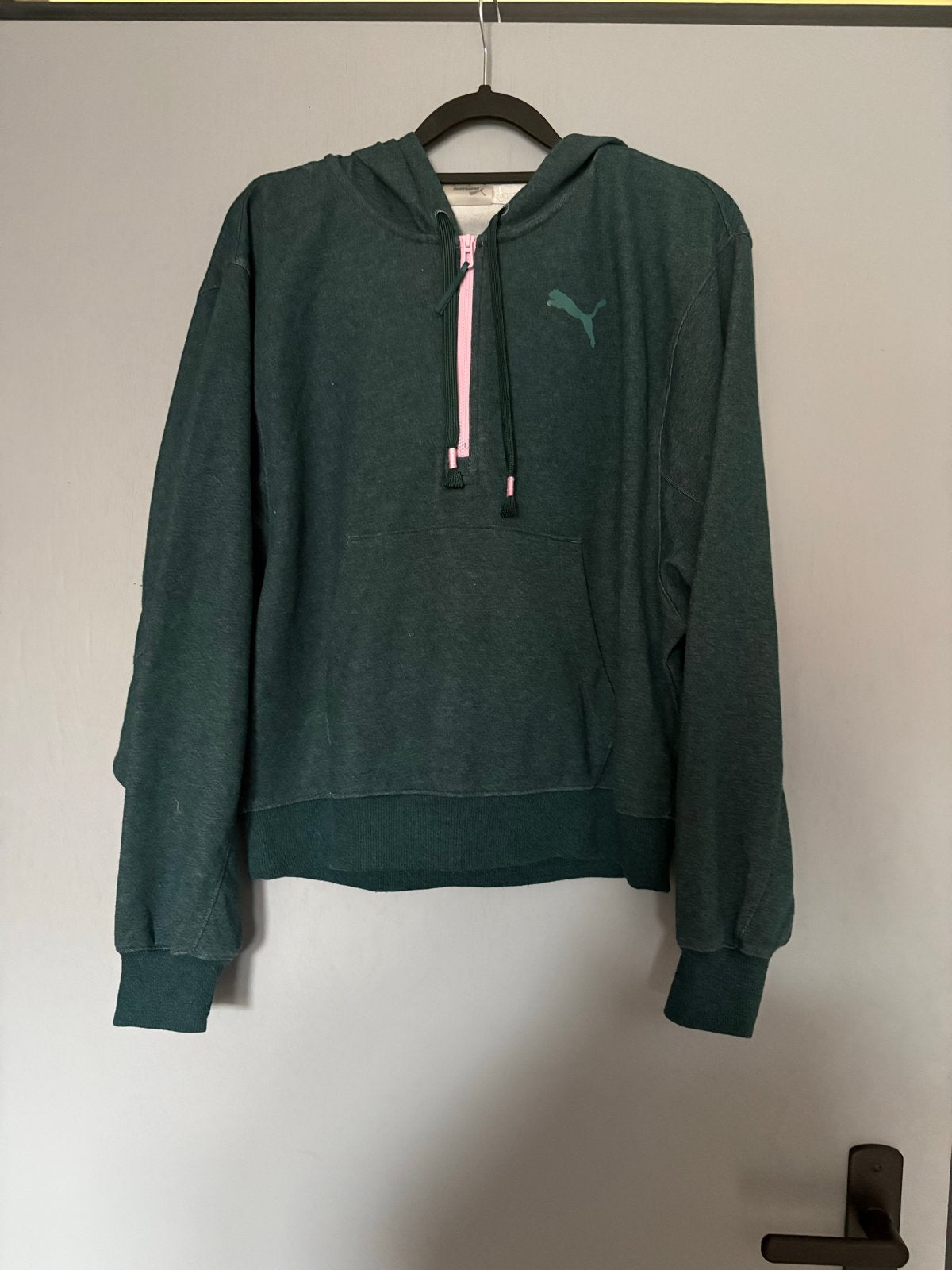 Puma hoodie met rits en logo - Maat M, Ophalen of Verzenden, Gedragen, Maat 38/40 (M), Groen
