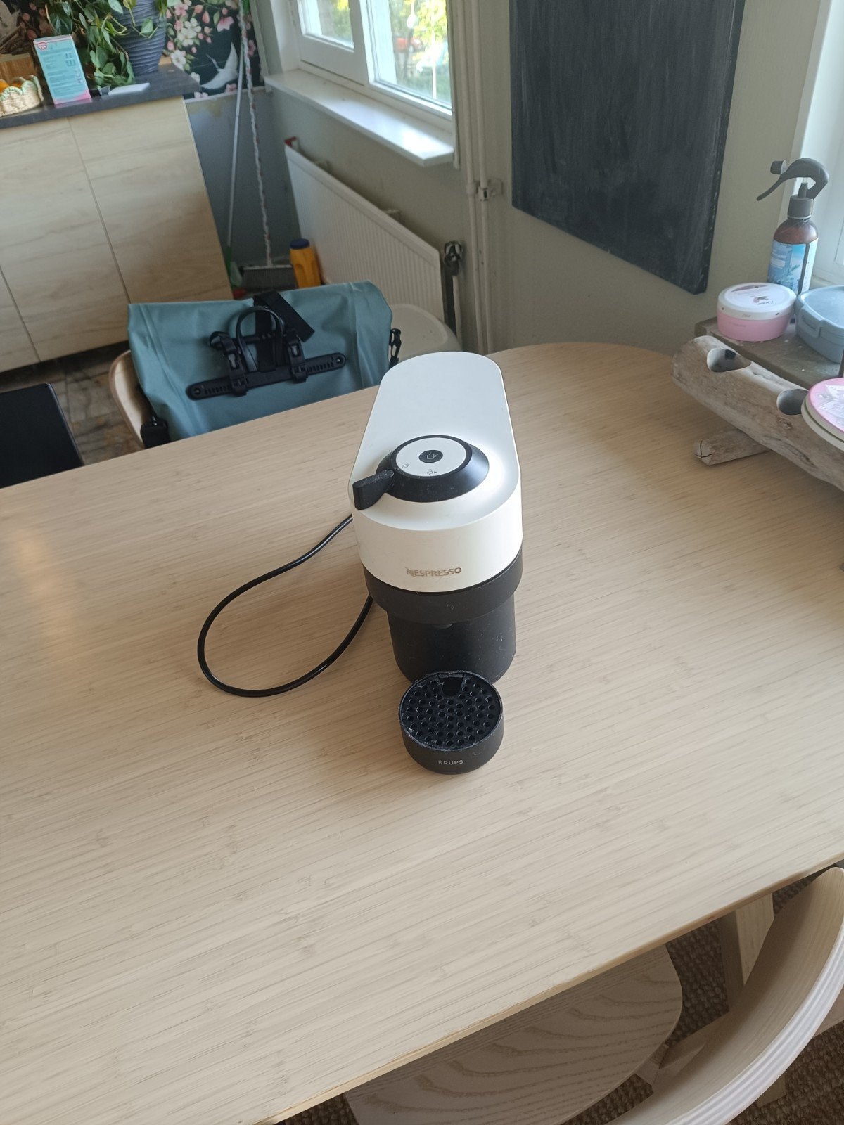 Nespresso Krups Essenza Mini Koffiezetapparaat, Koffiepads en cups, Gebruikt, Verzenden, Espresso apparaat