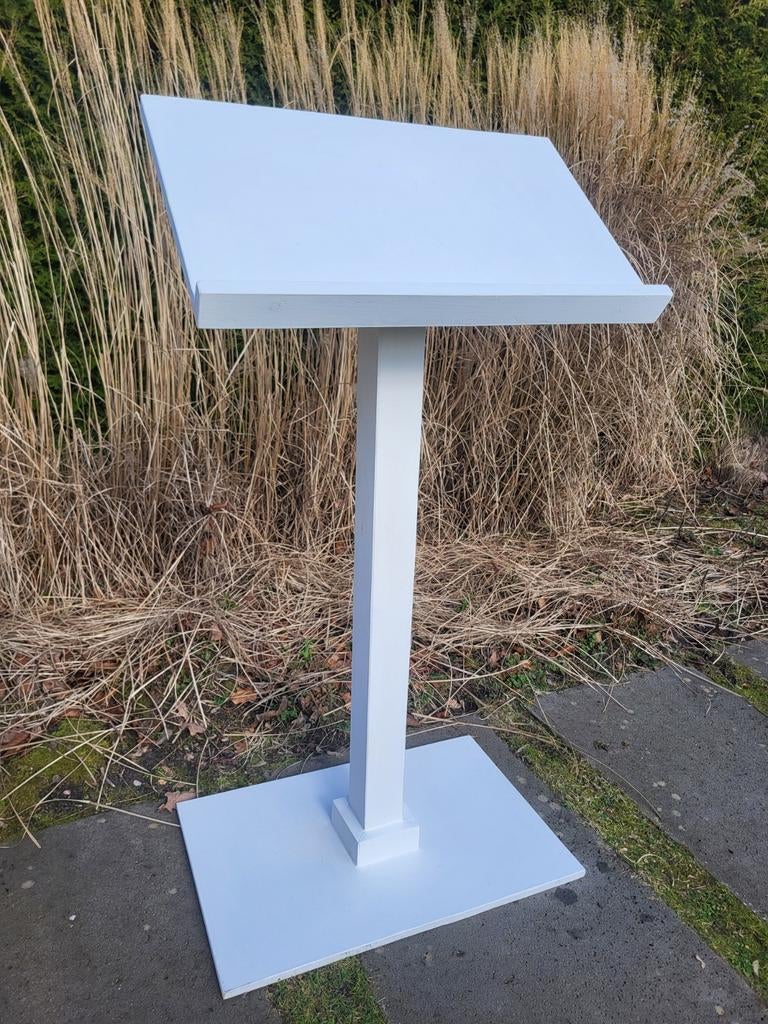 Spreektafel lessenaar katheder wit bruiloft - te huur, Ophalen, Zo goed als nieuw