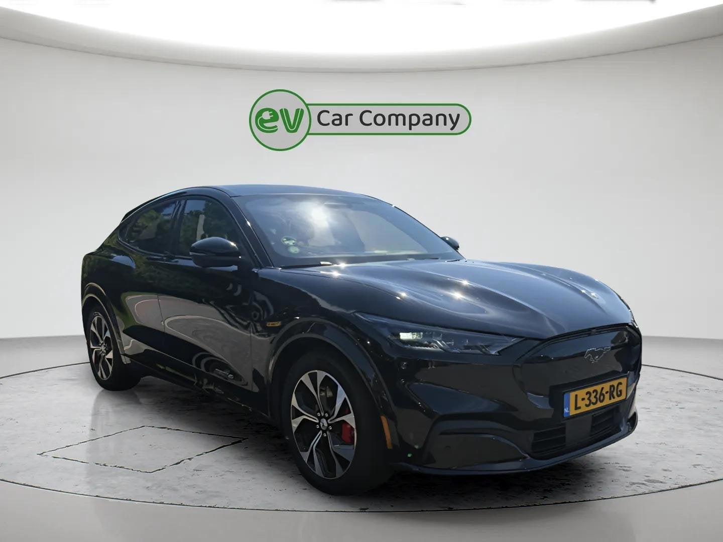 Ford Mustang Mach-E Extended AWD 98 kWh | SOH 95% | Panorama, Automaat, 98 kWh, Gebruikt, 750 kg