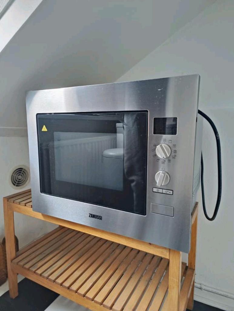 Zanussi combi oven inbouw - amper gebruikt, Witgoed en Apparatuur, Magnetrons, Ophalen, Combimagnetron, Hete lucht, Zo goed als nieuw