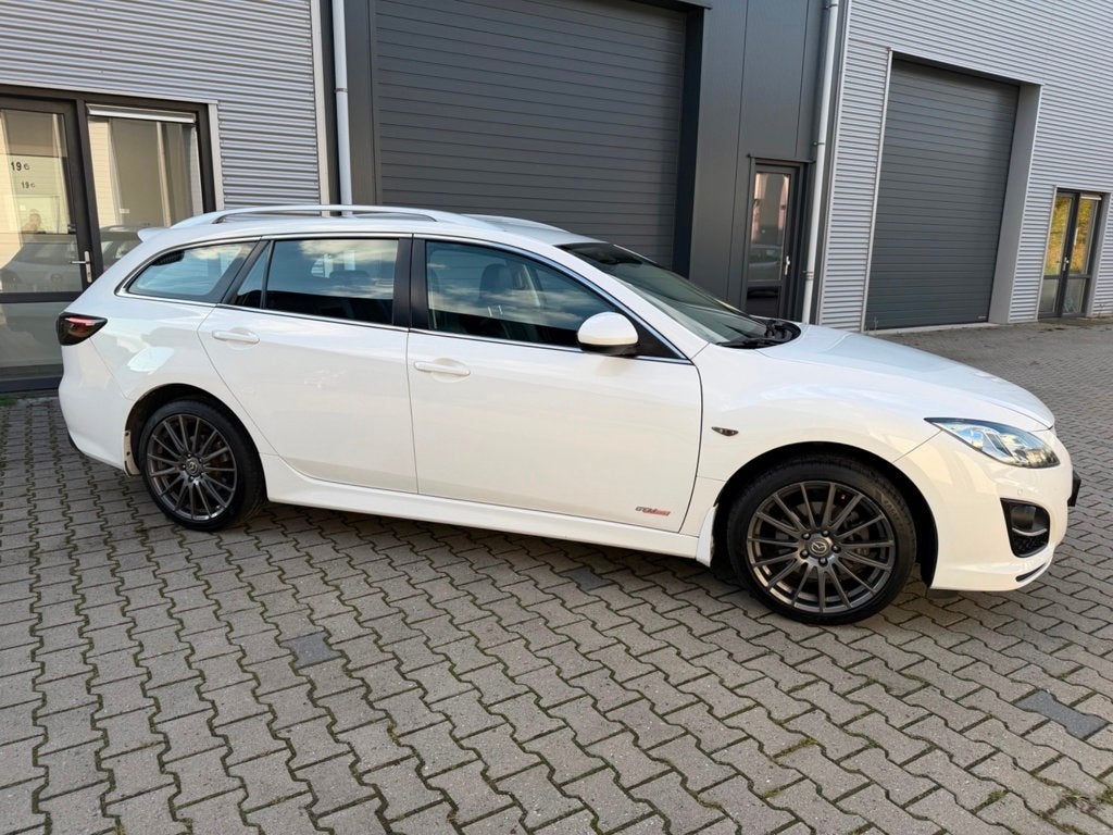 Mazda 6 Sportbreak 2.0 GT-M Line|Half leder|Stoelverwarming|, Auto's, Euro 5, Gebruikt, Zwart, 4 cilinders