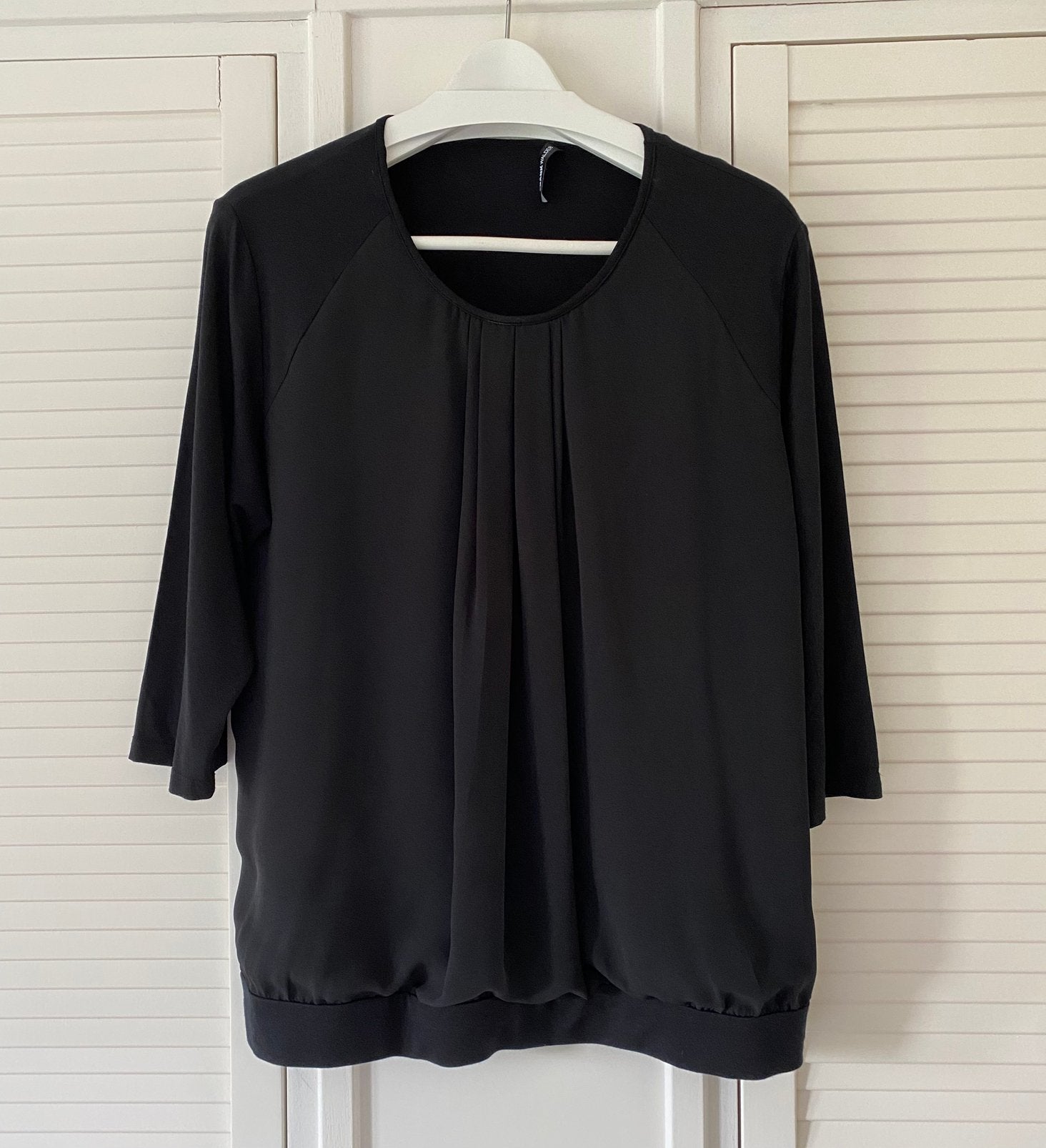 Frank Walder shirt mt 46, Kleding | Dames, Tops, Zwart, Maat 46/48 (XL) of groter, Ophalen of Verzenden, Zo goed als nieuw
