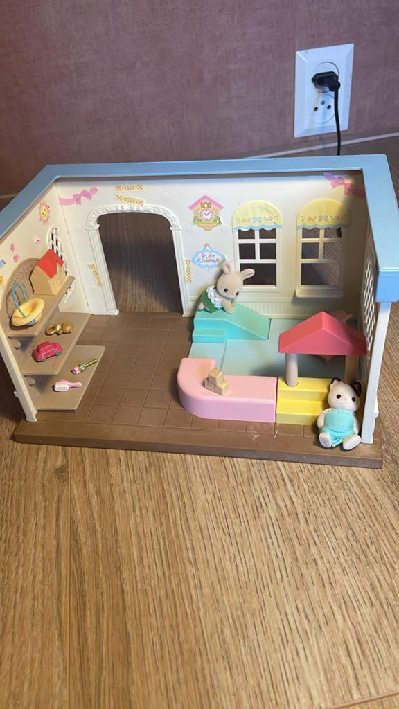 Sylvanian families speelgoedwinkel, Ophalen of Verzenden, Zo goed als nieuw, Jongen of Meisje