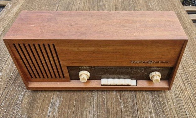 Loewe Opta Bella modern 32013 Radio - Antiek Collectors Item, Ophalen, Gebruikt, Radio