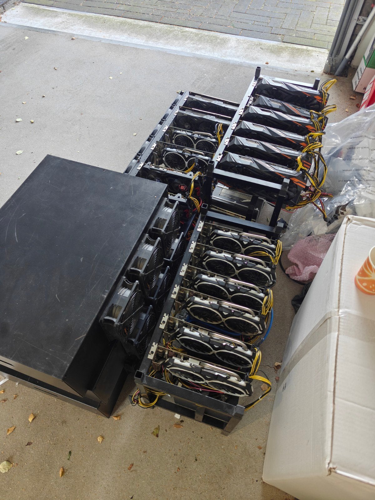6 mining rigs - 44 x 8GB Videokaarten, Ophalen of Verzenden