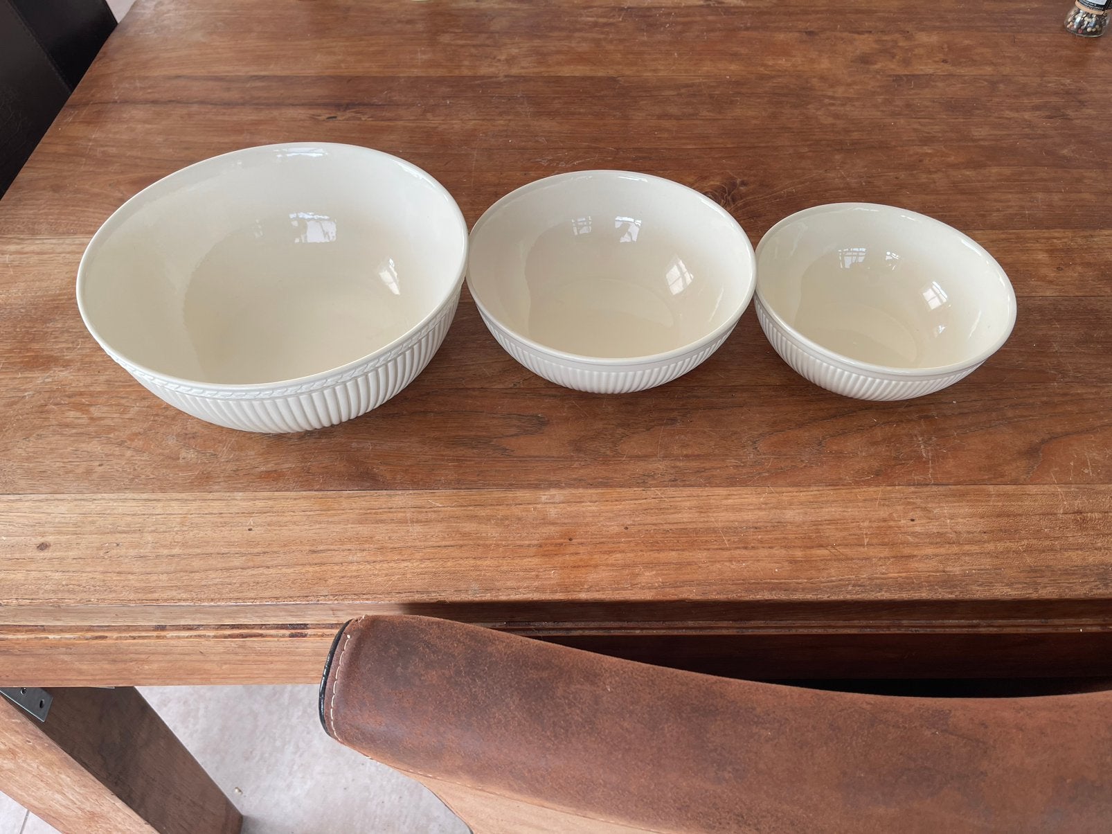 Wedgwood edme kom/Schaal 16cm 18cm en 21cm, Huis en Inrichting, Keuken | Servies, Ophalen of Verzenden, Zo goed als nieuw, Aardewerk
