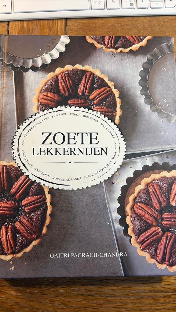 Gaitri Pagrach-Chandra - Zoete lekkernijen, Ophalen of Verzenden, Zo goed als nieuw, Gaitri Pagrach-Chandra
