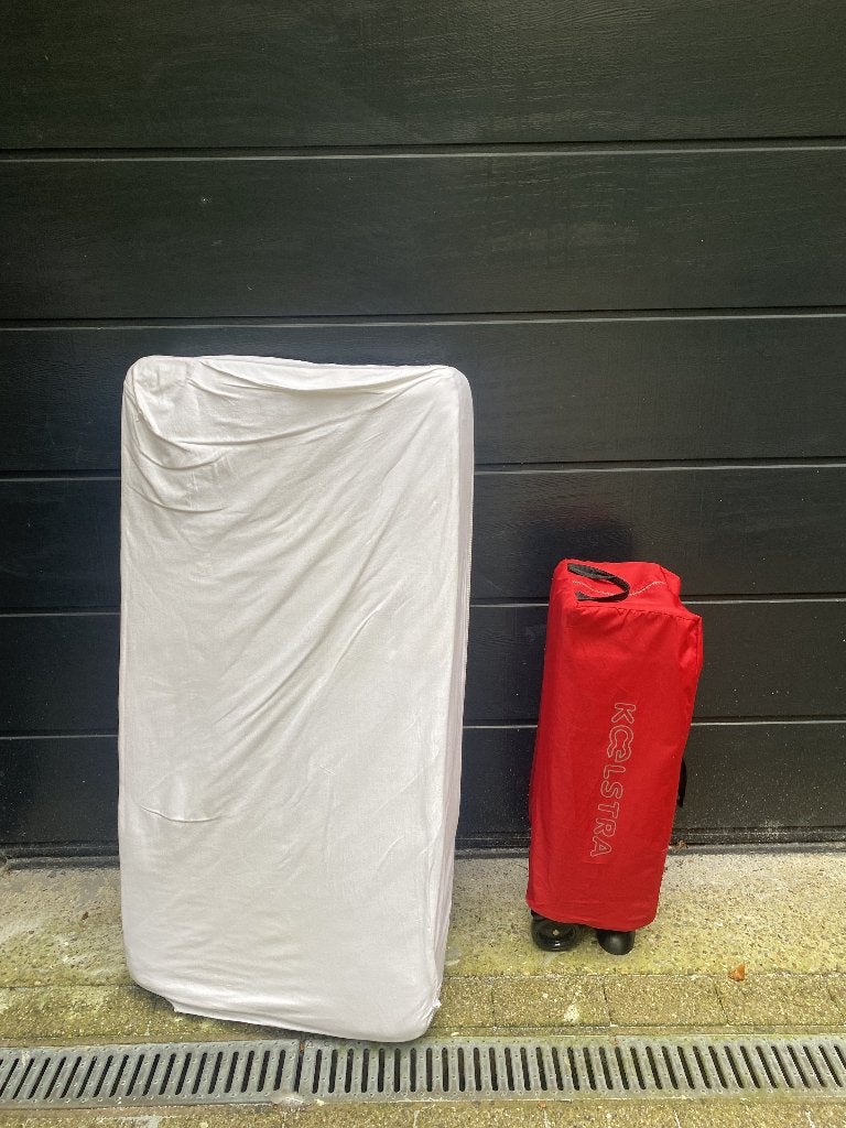 Camping baby bed met matras en lakens, Ophalen, Zo goed als nieuw, Reisbedje