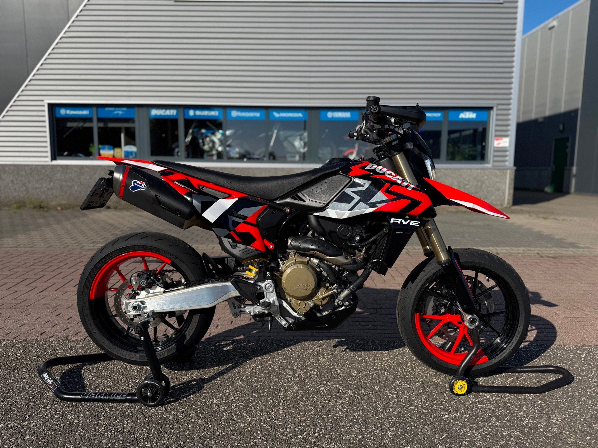 Ducati All-Road Hypermotard 698 Mono RVE Termignoni racing k, Via Antonio Cavalieri Ducati 3
40132  Bologna, IT, Meer dan 35 kW
