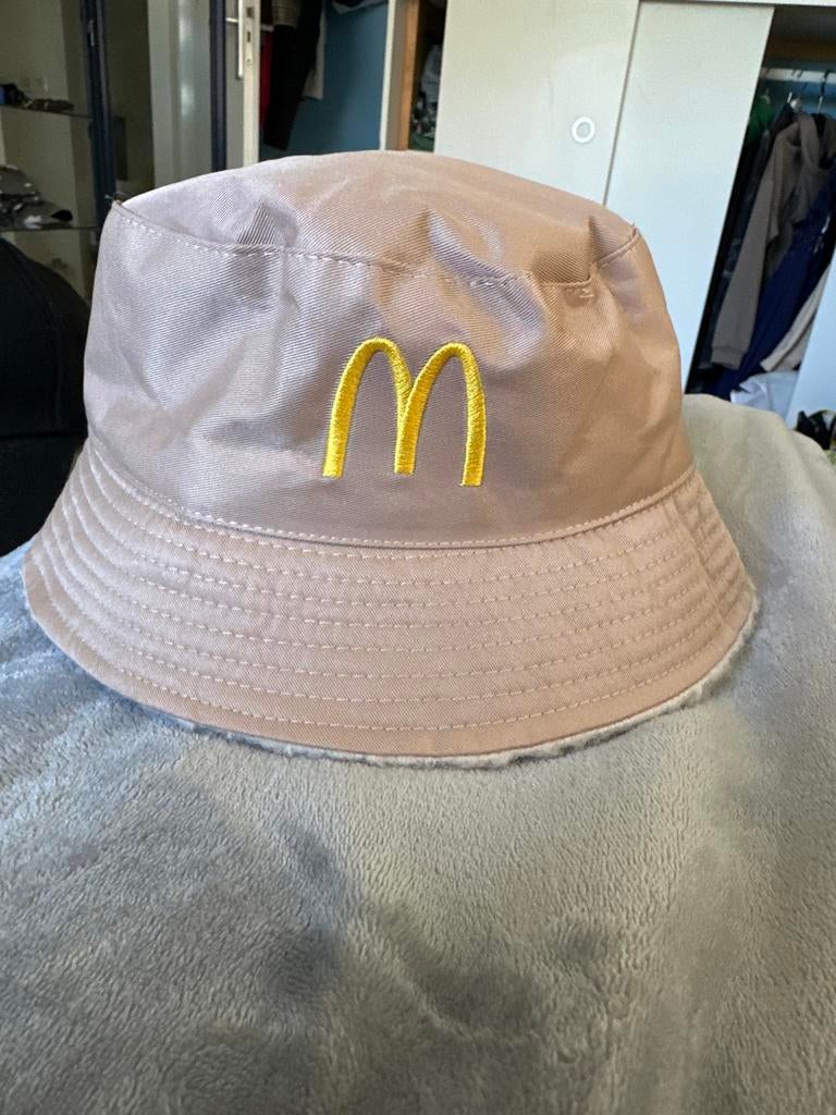 McDonald's Bucket Hat en wiet petje, Kleding | Dames, Ophalen of Verzenden, Zo goed als nieuw, One size fits all, Hoed