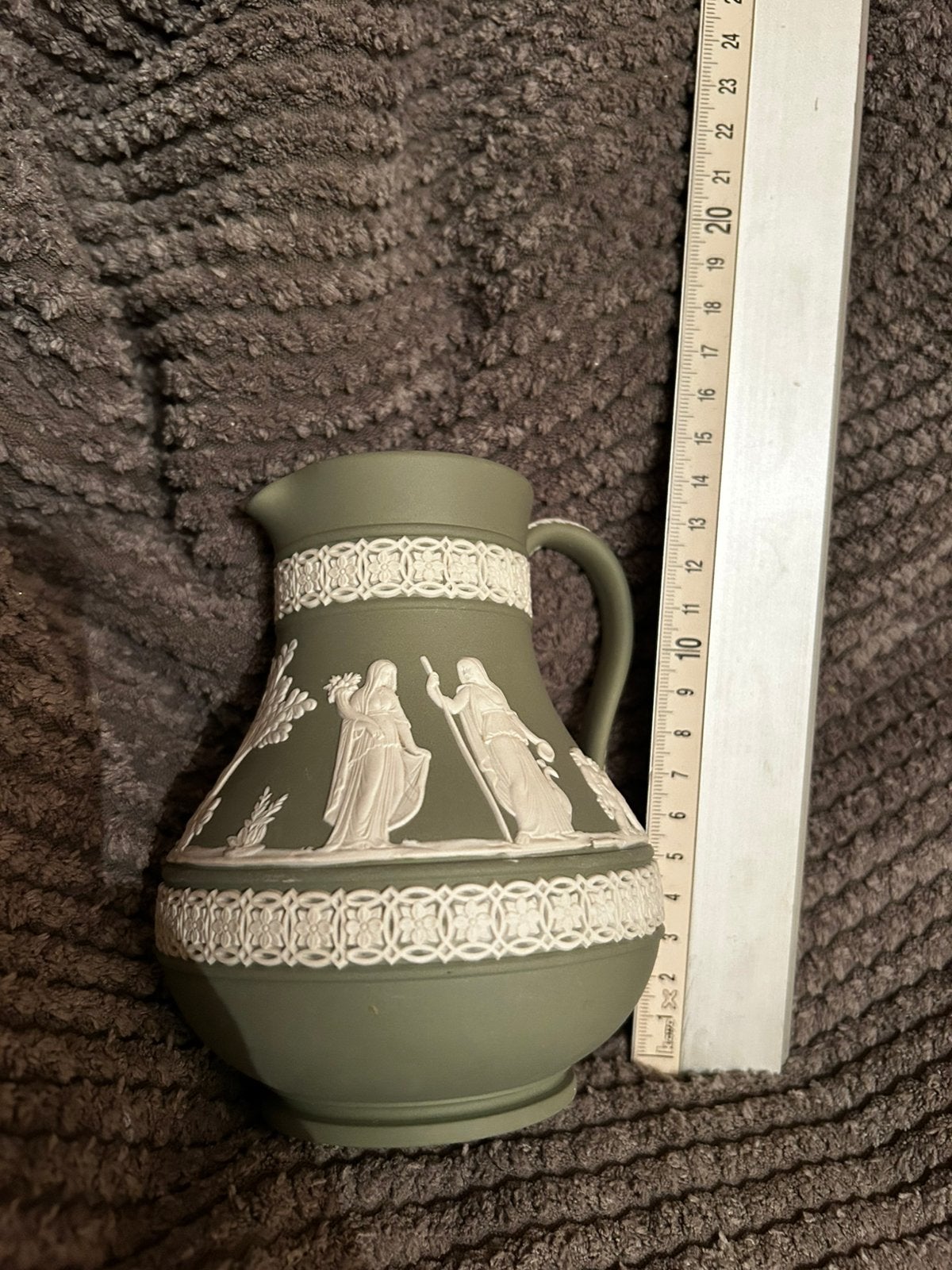 Wedgwood groen Jasperware schenk of sapkan, Antiek en Kunst, Ophalen of Verzenden