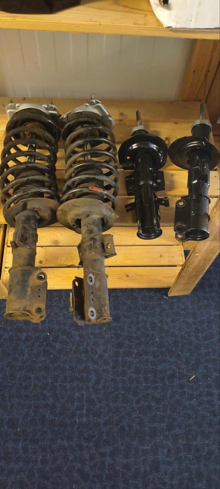 Nieuwe veerpoten volvo S70 V70 C70 850, Ophalen of Verzenden, Gebruikt, Volvo