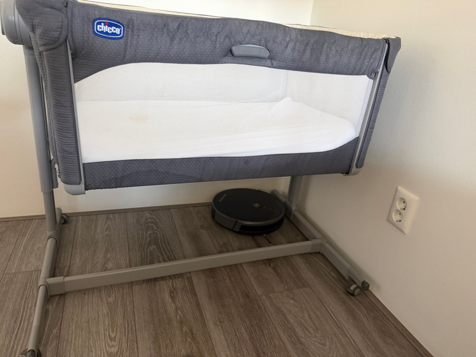 Chicco Next2Me Co-sleeper inclusief hoeslakentjes, Kinderen en Baby's, Babywiegjes en Ledikanten, Ophalen of Verzenden, Zo goed als nieuw