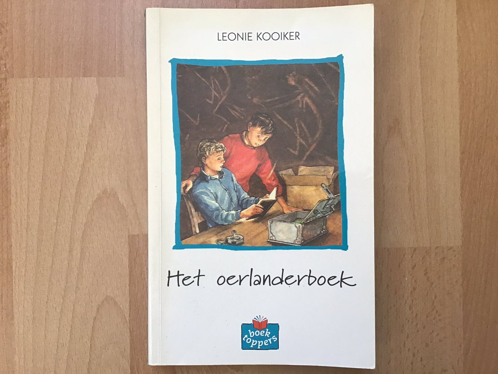 Het oerlanderboek - Leonie Kooiker.  Avi 8., Ophalen of Verzenden, Zo goed als nieuw