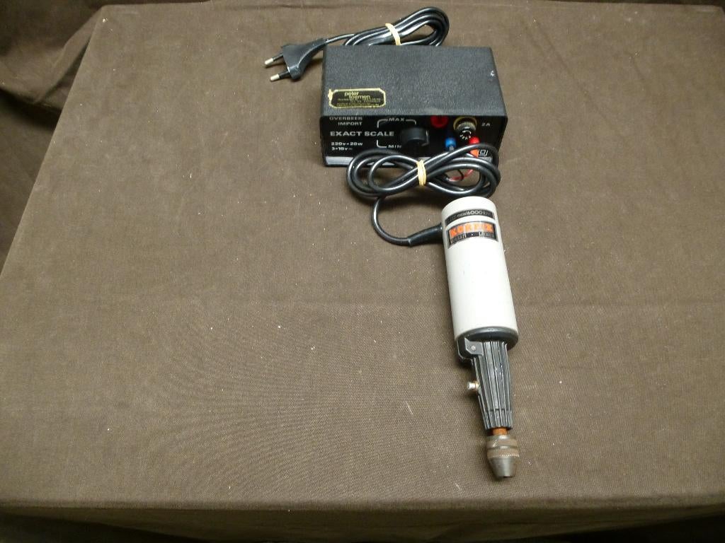 Handfreesmachine + regelbare voeding | Korfix | max 16000rpm, Ophalen of Verzenden, Zo goed als nieuw, Elektrisch, Overige soorten