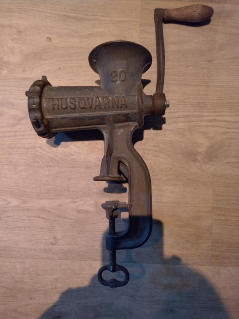 Oude vleesmolen gehaktmolen Husqvarna 20, Ophalen of Verzenden