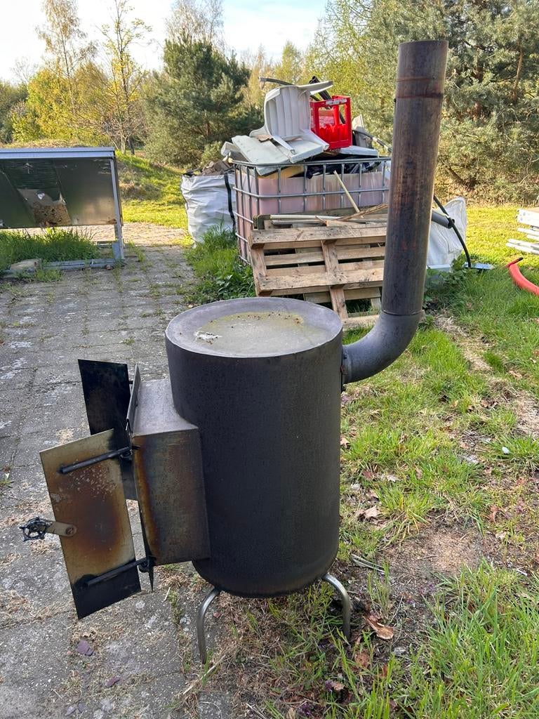 Te koop. Houtkachel voor buiten. Bieden, Ophalen, Gebruikt