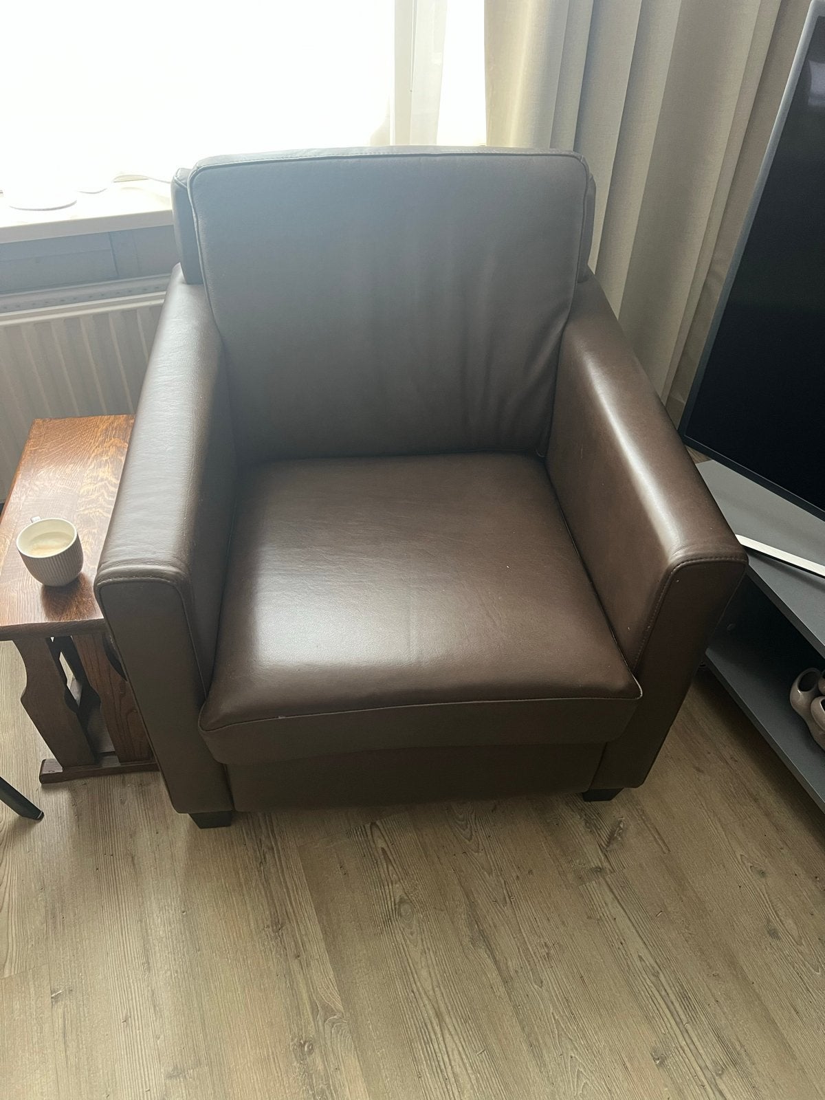 Zeer goede leren stoel zonder beschadigingen, Huis en Inrichting, Fauteuils, Ophalen, Zo goed als nieuw, Leer, 75 tot 100 cm