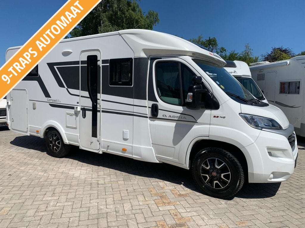 Adria Compact DL DL Enkele bedden Garage, Caravans en Kamperen, Campers, Bedrijf, Half-integraal, Adria, Fiat, Diesel, Automaat