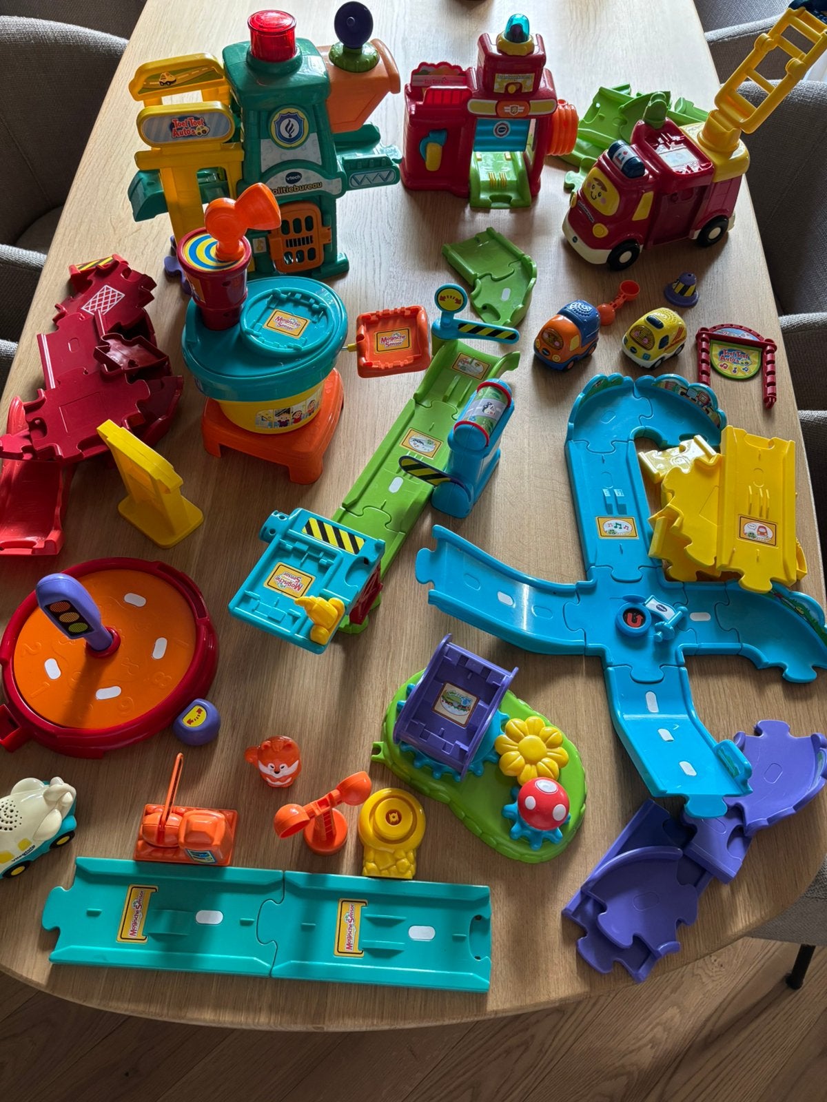 VTech Toet Toet - kleurrijke speelset, Kinderen en Baby's, Ophalen of Verzenden, Zo goed als nieuw, 2 tot 4 jaar
