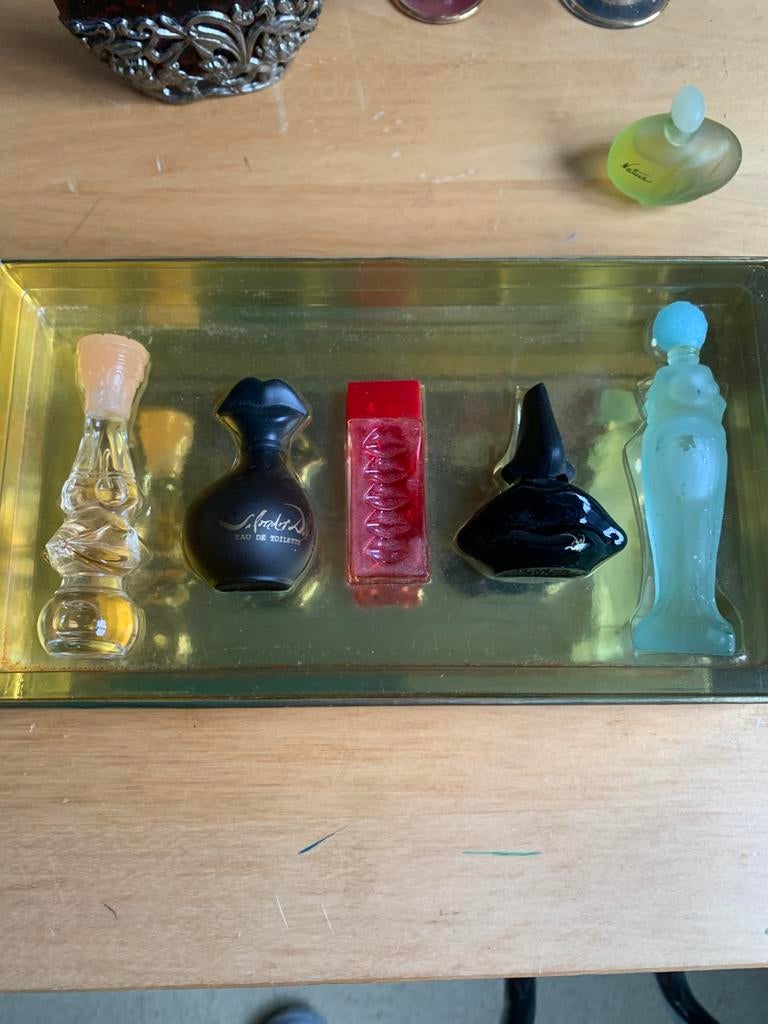 Parfum flesjes oa Salvador Dali, Ophalen of Verzenden, Zo goed als nieuw, Parfumfles
