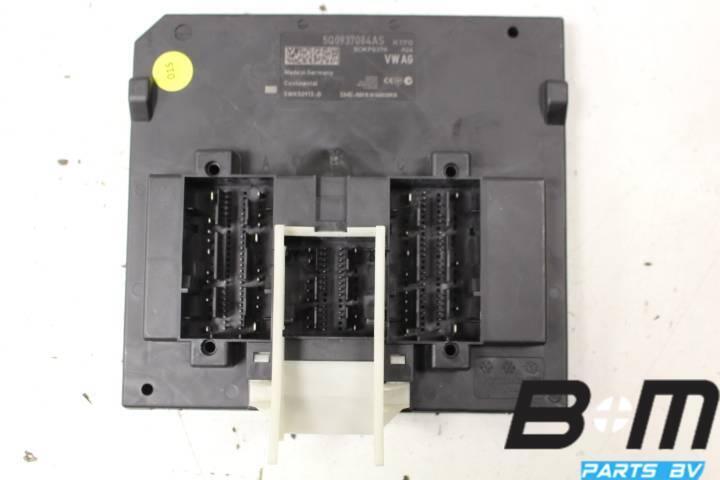 BCM (boordnetregelapparaat) VW Golf 7 5Q0937084AS, Gebruikt