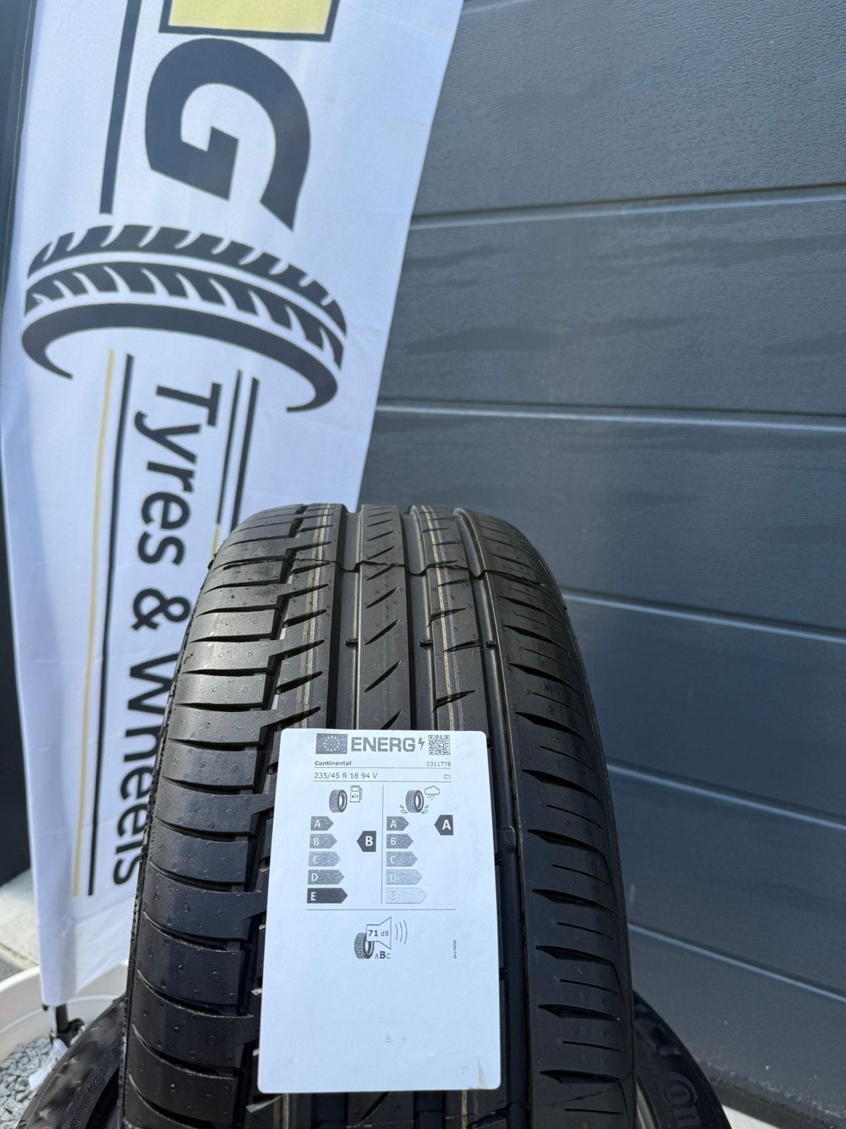 4x 235 45 R18 94V Continental Premiumcontact 6 235 45 18, 18 inch, Banden en Velgen, Nieuw, Ophalen of Verzenden