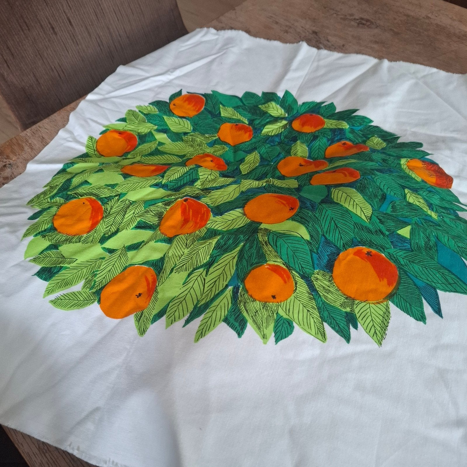 Blok kussen 70x70 cm met sinaasappelprint, Gebruikt, Meerkleurig, Vierkant, Ophalen of Verzenden