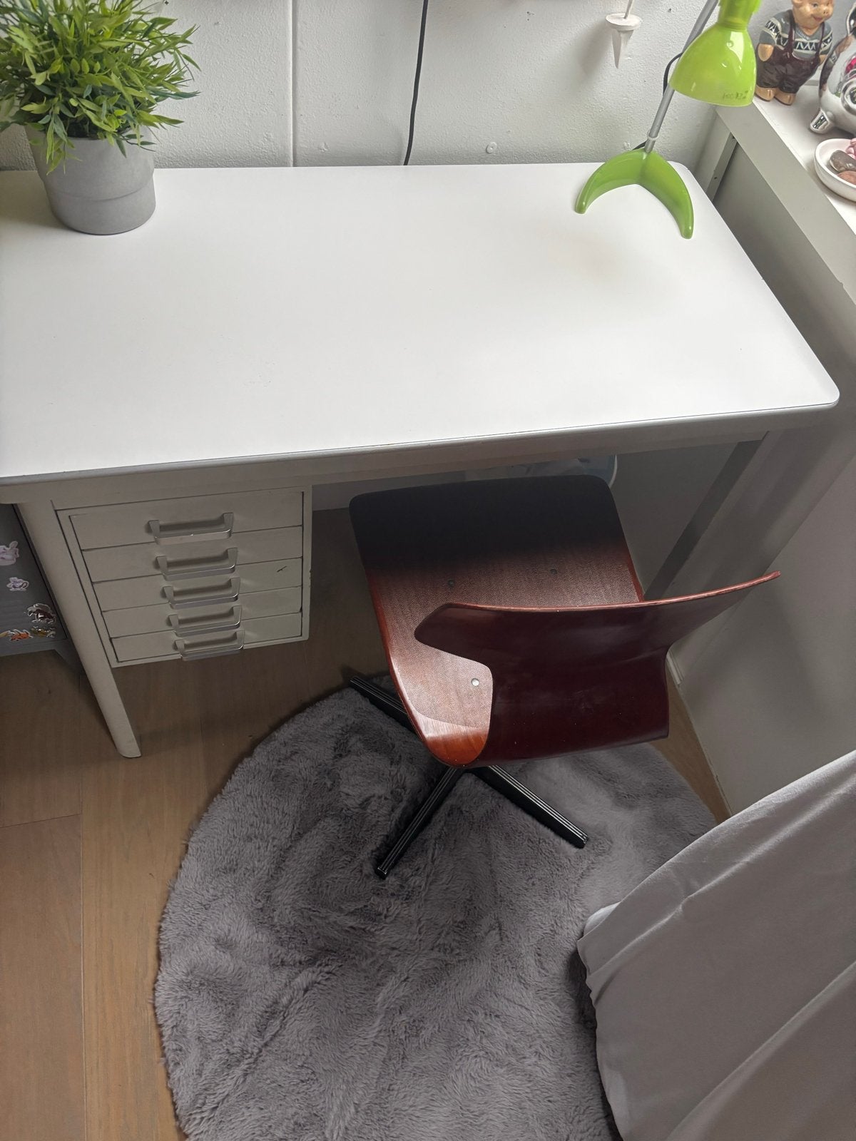 “Vintage Gispen kinderbureau” met ladeblok en schoolstoeltje, Ophalen