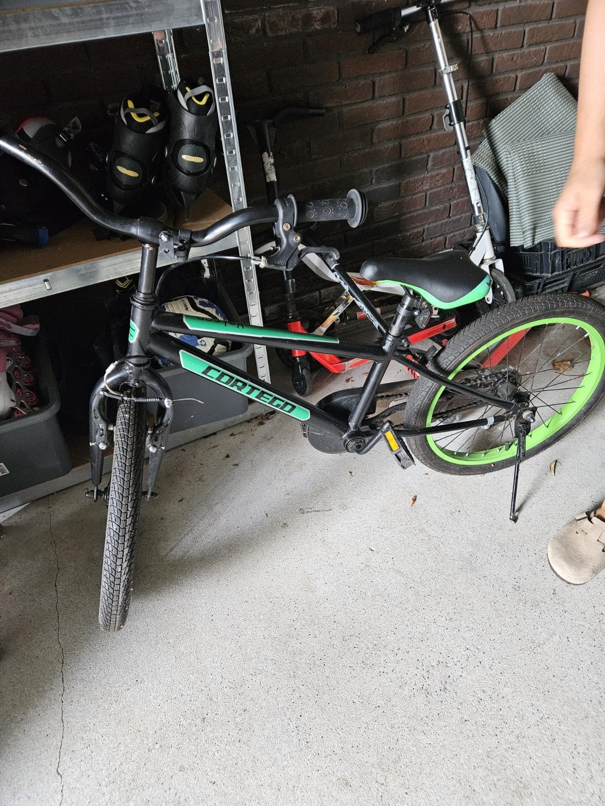 Gratis kinder fiets met kapotte trapas, Fietsen en Brommers, Fietsen | Jongens, Ophalen, Gebruikt, 20 inch