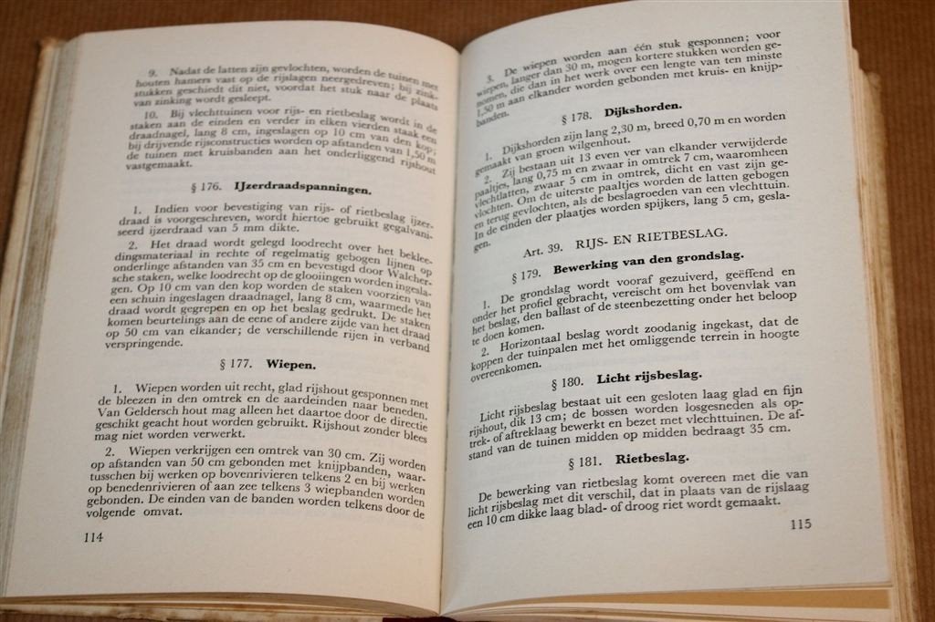 Waterstaat Voorschriften — Openbare Werken Reglement 1952, Boeken, Ophalen of Verzenden, Gelezen