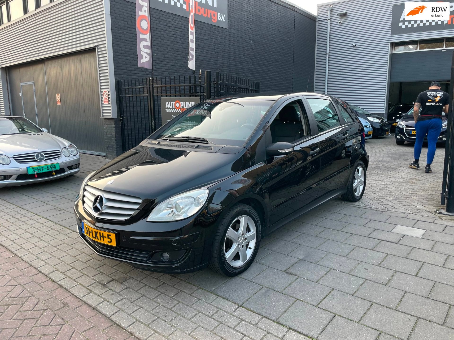 Mercedes-Benz B-klasse 150 Trekhaak Airco PDC NAP APK 1 jaar, Auto's, Voorwielaandrijving, 15 km/l, 400 kg, Zwart