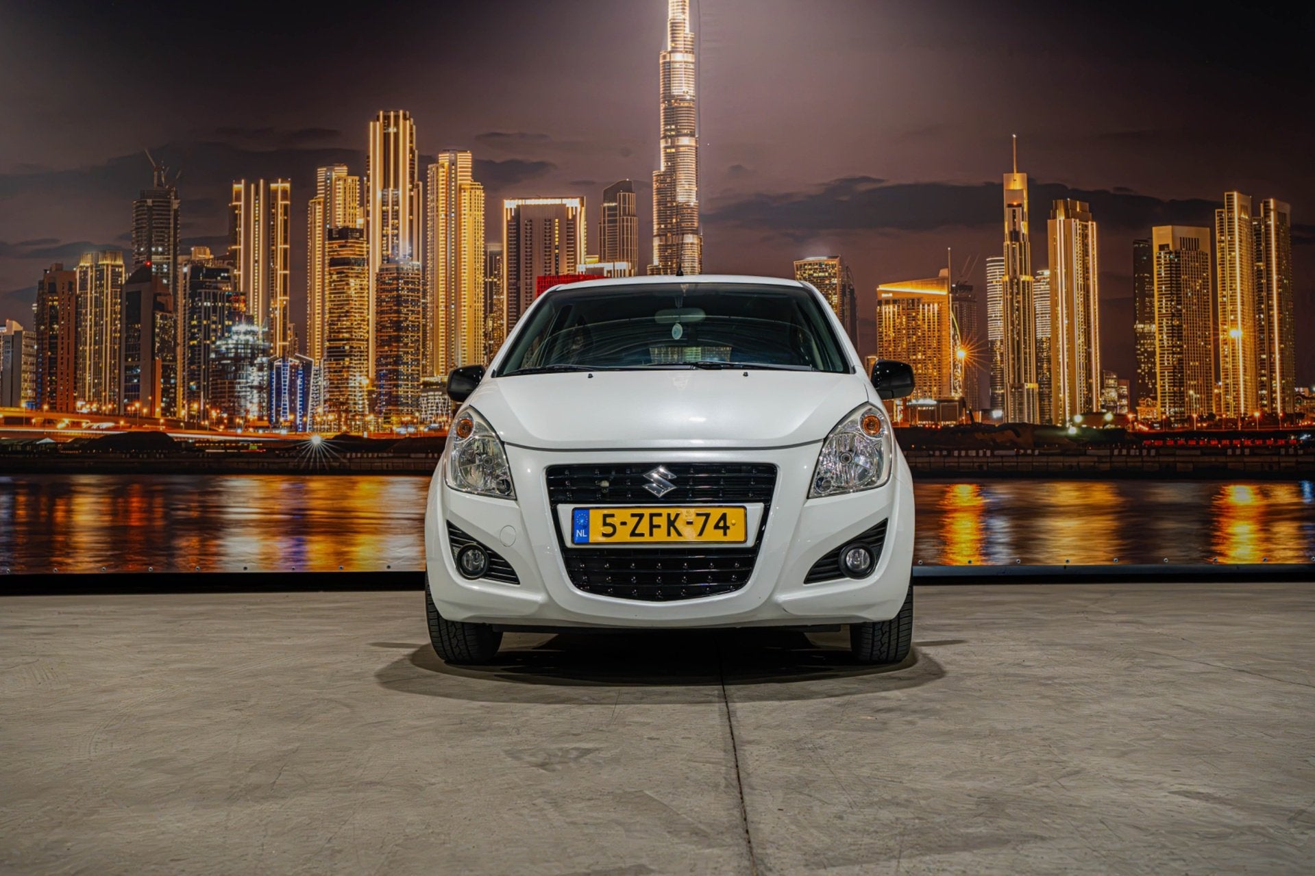 Suzuki Splash 1.0 VVT Exclusive EASSS, Voorwielaandrijving, Gebruikt, 31 €/maand, Origineel Nederlands