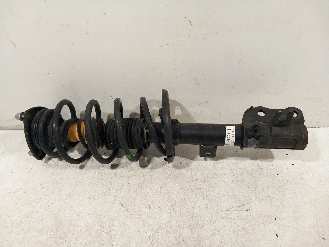 Veerpoot links voor Mazda CX-5, Onderdelen@venauto.nl, Van der Ven Autorecycling B.V., Gebruikt, Ettenseweg 76, 4706 PB Roosendaal, The Netherlands
