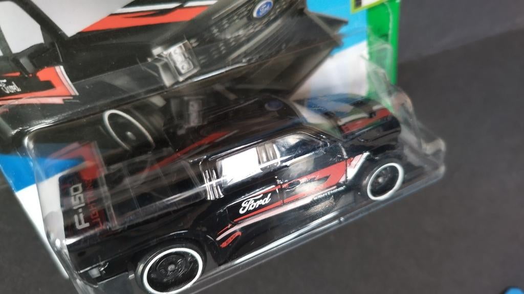 Ford F150 lightning Custom 1:64 3inch Hotwheels Pol, 1186 MJ 1 NL, Auto, Verzenden, Nieuw