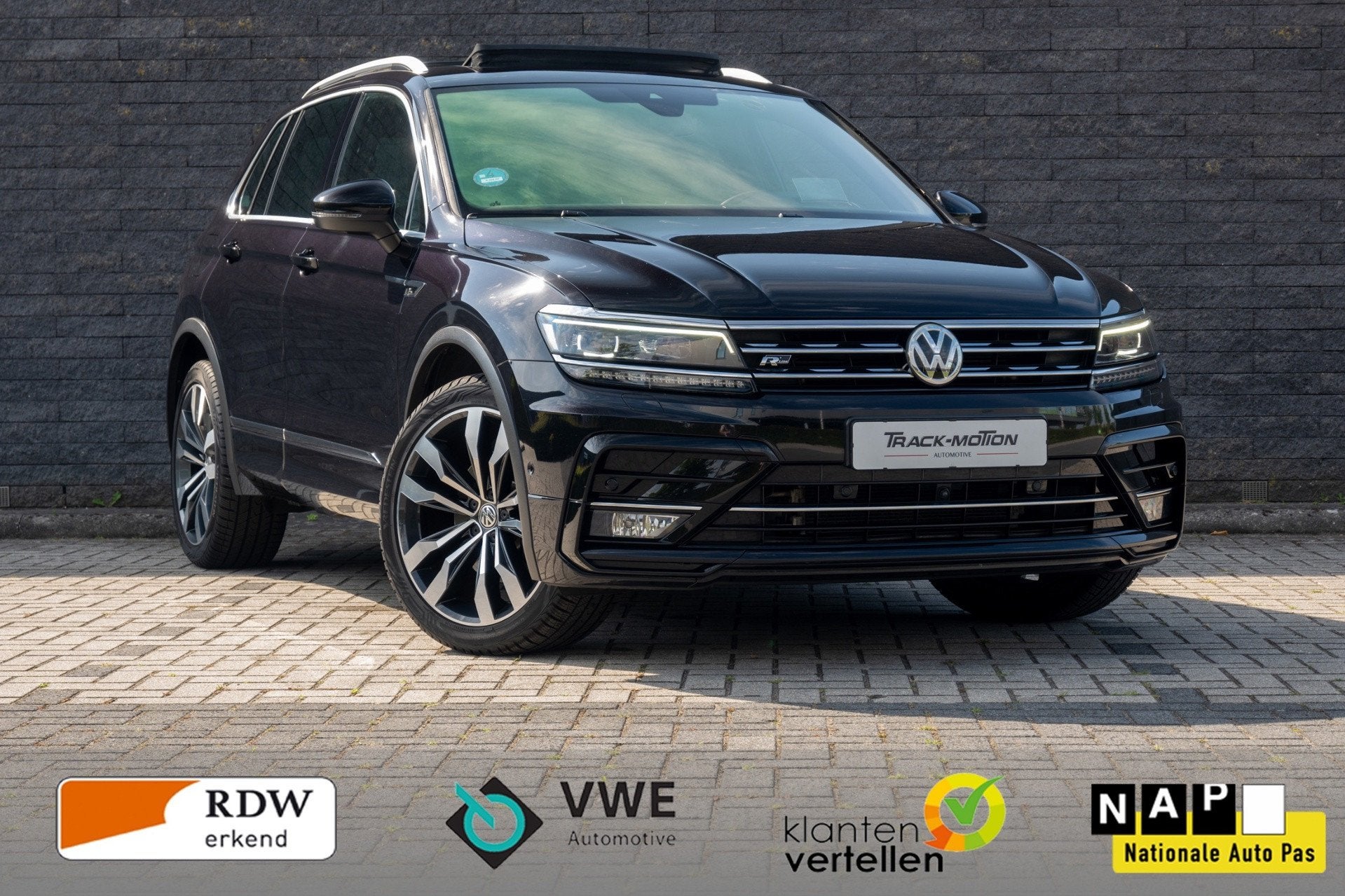 Volkswagen Tiguan 2.0 TSI 4Motion Highline Panoramadak, Auto's, Automaat, Gebruikt, 4 cilinders, 1984 cc
