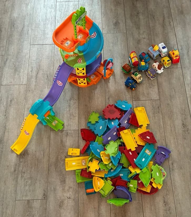 VTech Toet Toet Parkeertoren met verschillende auto’s, Kinderen en Baby's, Speelgoed | Vtech, Ophalen, Gebruikt, 6 maanden tot 2 jaar