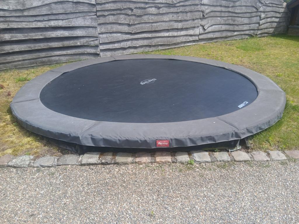 Trampoline 430 cm doorsnede met extra rand., Ophalen of Verzenden