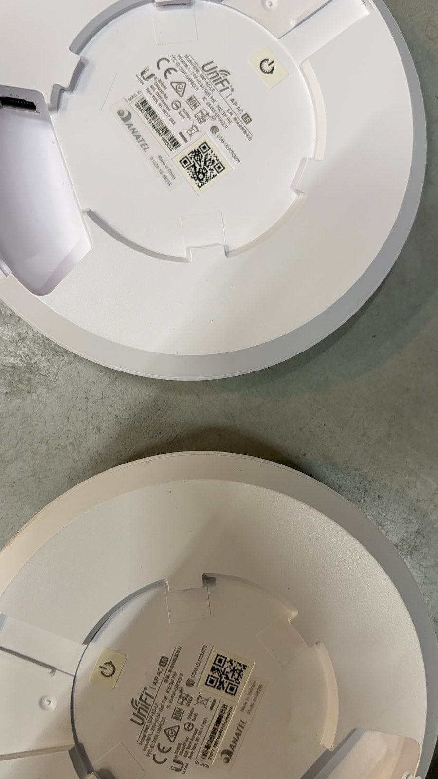 Ubiquiti UniFi UAP-AC-LR Access Points (2 stuks) geen poe, Ophalen of Verzenden, Gebruikt