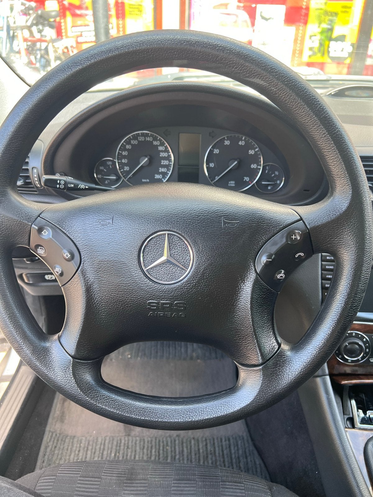 Mercedes-Benz C-Klasse 1.8 C180 Kompr Sedan 2006 Grijs, Achterwielaandrijving, 1796 cc, Origineel Nederlands, 75 €/maand