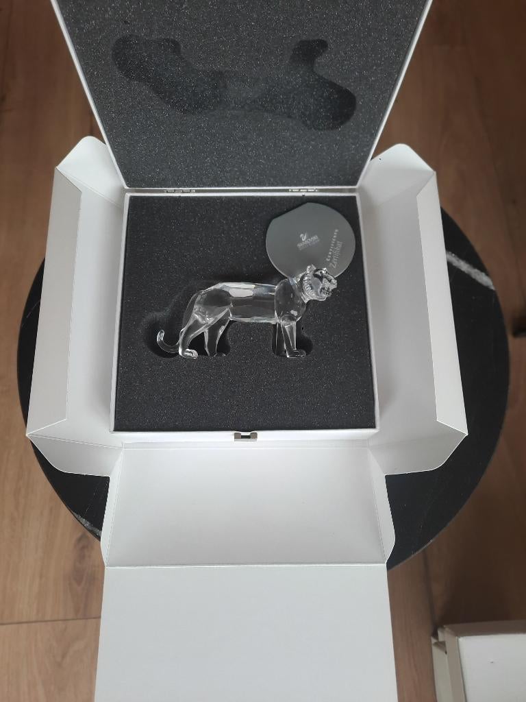 Swarovski. Opruiming. Bieden. Op = Op, Verzamelen, Swarovski, Ophalen of Verzenden, Figuurtje